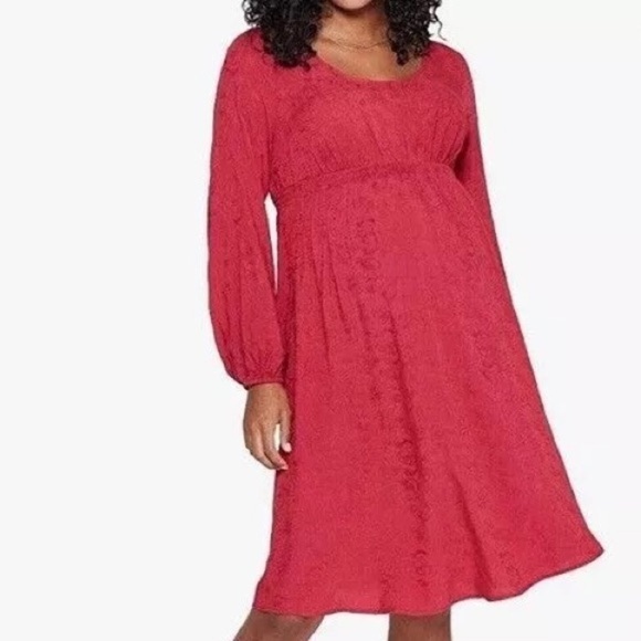 Isabel Maternity by Ingrid & Isabel Long Sleeve Jacquard Dress in Red - Size M - Picture 3 of 8